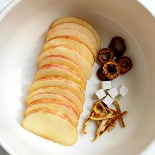 夏煮苹果水,3种神仙搭配,内热自退——健脾胃、补津液、清内热,呵护一整个夏天