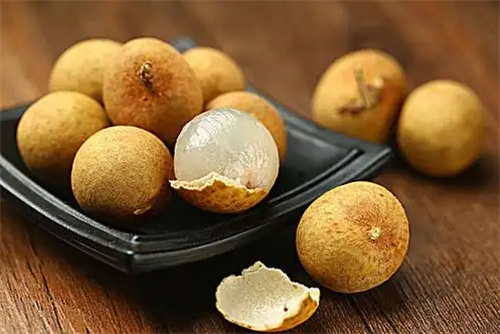 它既是水果也是药，晨吃补脾、晚吃安神！