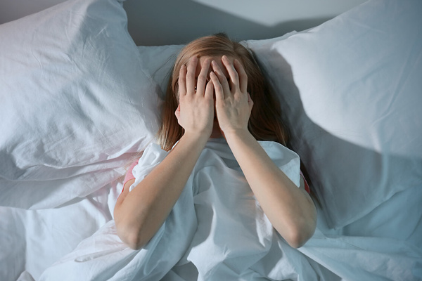 心烦失眠、睡不着？用它泡水喝，养血安神，入睡快，睡得香，精神也足了！