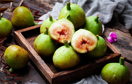 自带“黄体酮”的3种食物,45岁+女性常吃,气色佳、更显年轻态