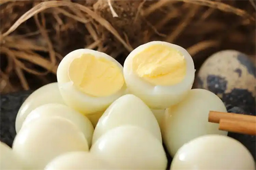 自带“黄体酮”的3种食物,45岁+女性常吃,气色佳、更显年轻态