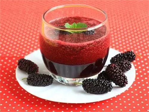 越是气血不足越要吃,这种水果,帮你把气血都补回来~