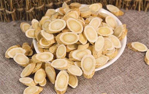 夏天黄芪一定要喝点!多加一味,功效翻倍,便宜又好用!