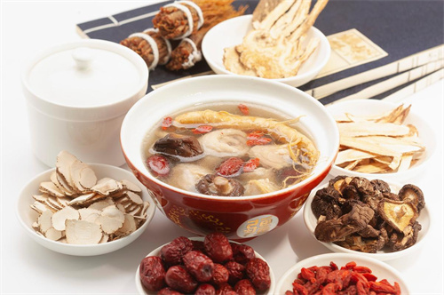 体虚怕冷不敢吹空调？抓紧三伏补一补！让身体“暖”起来，秋冬少受罪