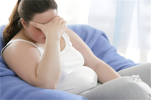 睡觉前这个小习惯，不仅伤心脏，还会让你血糖失控！