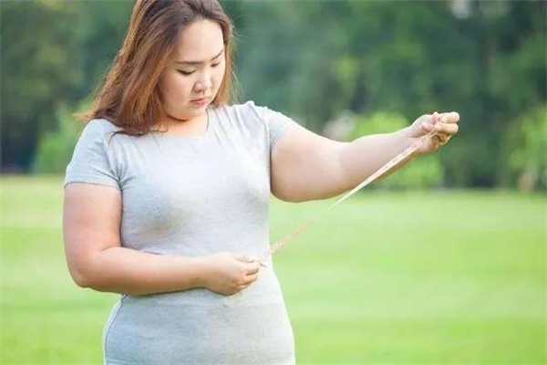 夏日“刮油神器”：空心菜，让大肚腩和便秘统统退散！