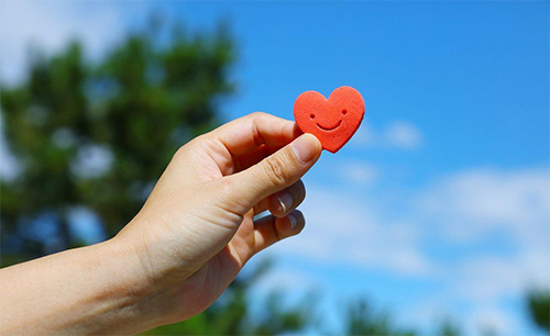 睡觉前的这个小习惯，不仅伤心脏，还会让你血糖失控！