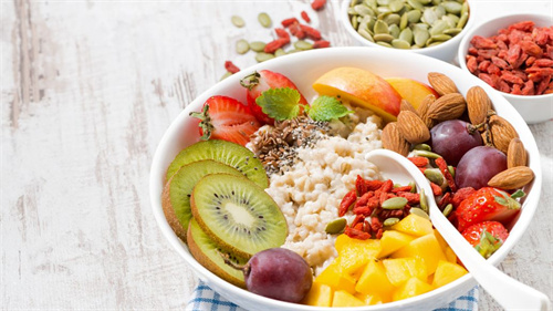 胆固醇的“隐形克星”：这8种食物助你冲走血管垃圾、守护肝脏健康