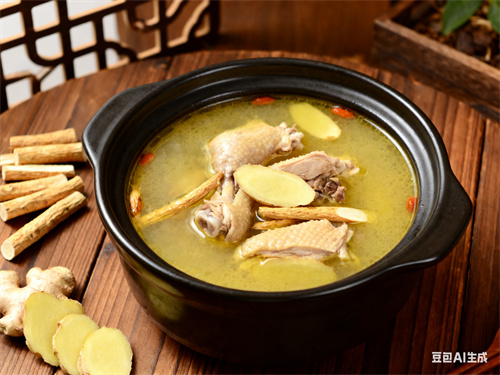 一到冬天易感冒，试试这三道中医“食疗”，喝对少遭罪