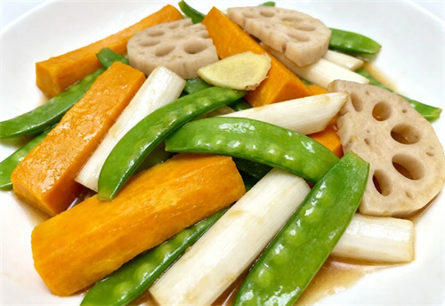 冬日里的“翡翠宝藏”:一把豌豆,解锁健脾防便秘的养生密码