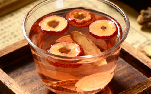 山楂和它是“天生一对”？每天喝一杯，让血管更畅通！