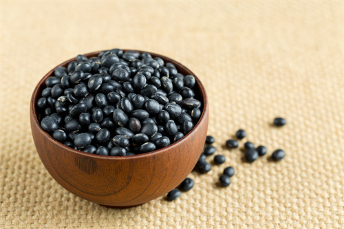 冬天一定要“吃黑”，给肾“补补燃料”！这3种常见黑食材越早吃越好