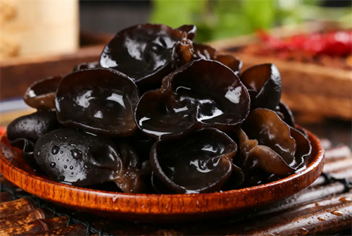 冬天一定要“吃黑”,给肾“补补燃料”!这3种常见黑食材越早吃越好