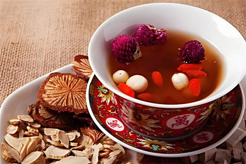 补血百次，不如活血一次！用好6种天然“化瘀宝”，逼走陈年瘀堵，盘活全身气血！