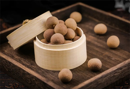 比黄芪补气，比红枣养血！3月起每天吃几颗，养出好气色——尤其睡眠不好的人别错过